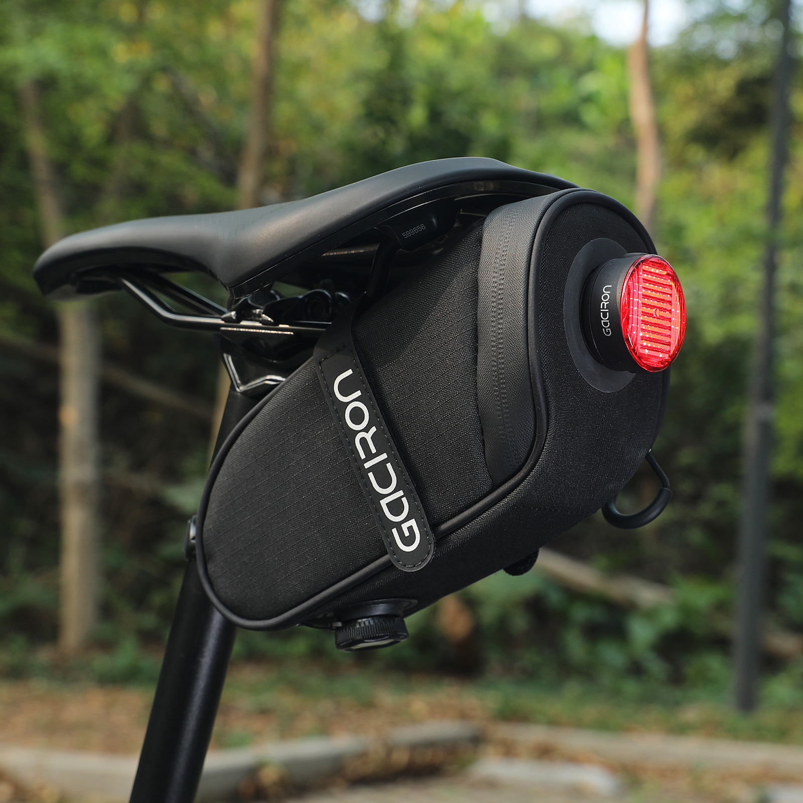 Gaciron Bird Nest-300G(S) Rechargeable Bicycle Taillight Saddle Bag Clip IPX6 TPU 5 Modes Night Riding