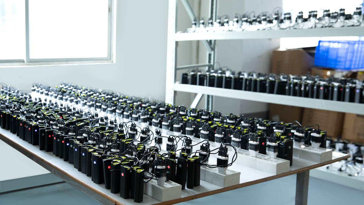 Dust-Free Assembly Workshop for Bike Lights